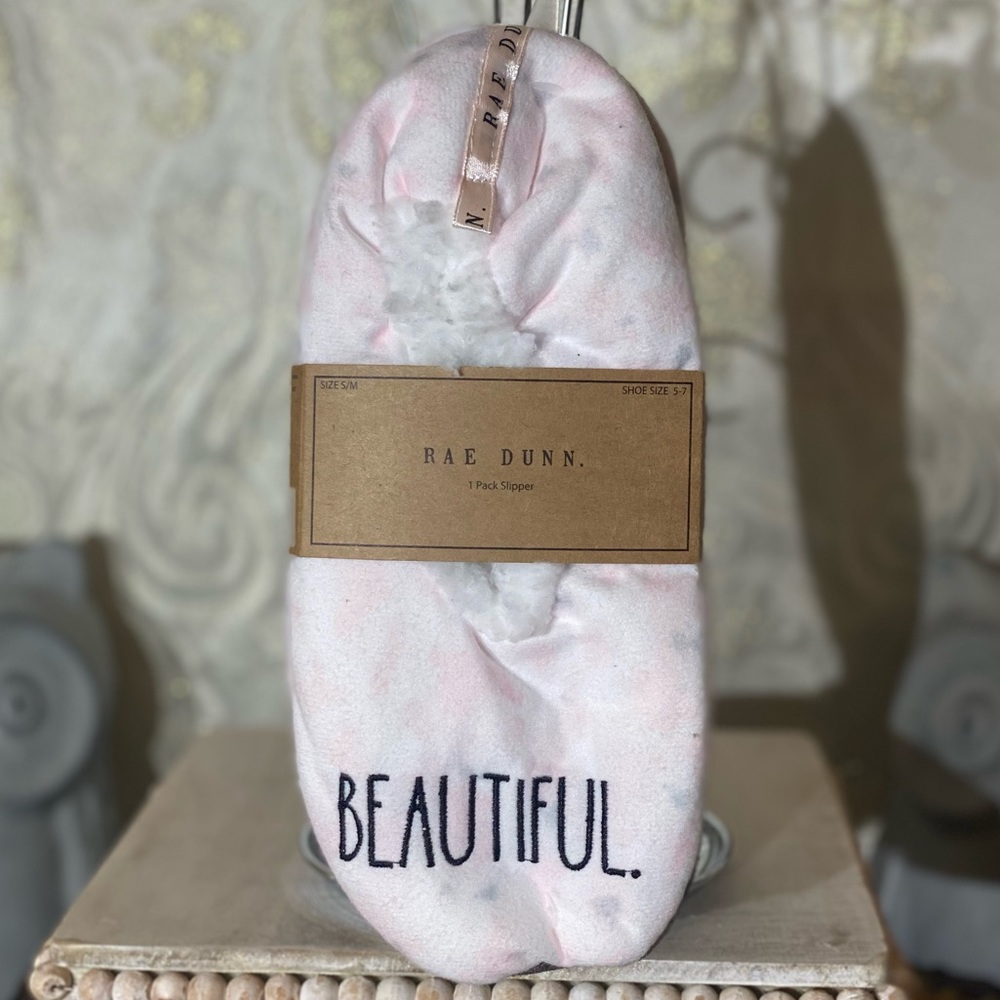 Rae Dunn "BEAUTIFUL" Slippers - Small/Medium
